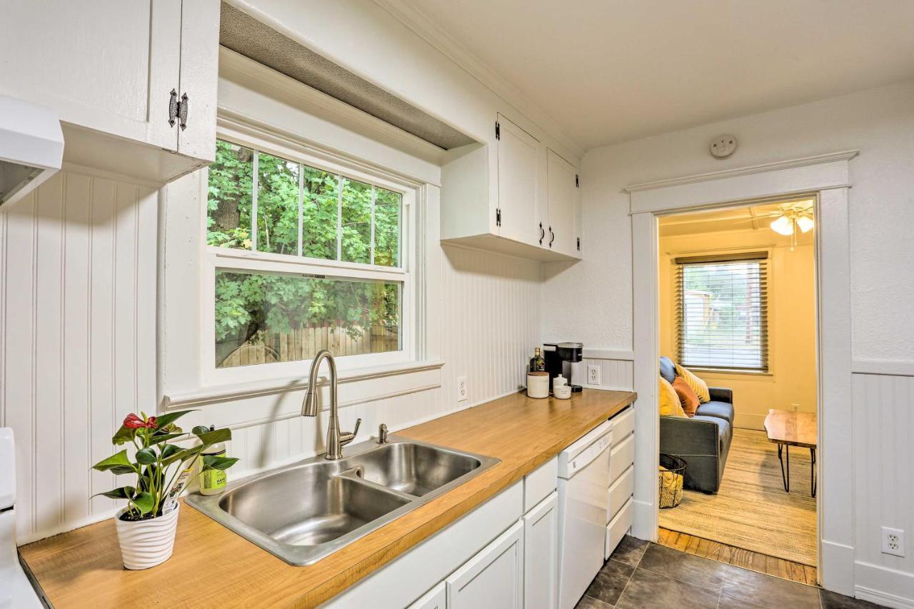Pet-Friendly Baker City Escape With Private Yard! Екстериор снимка