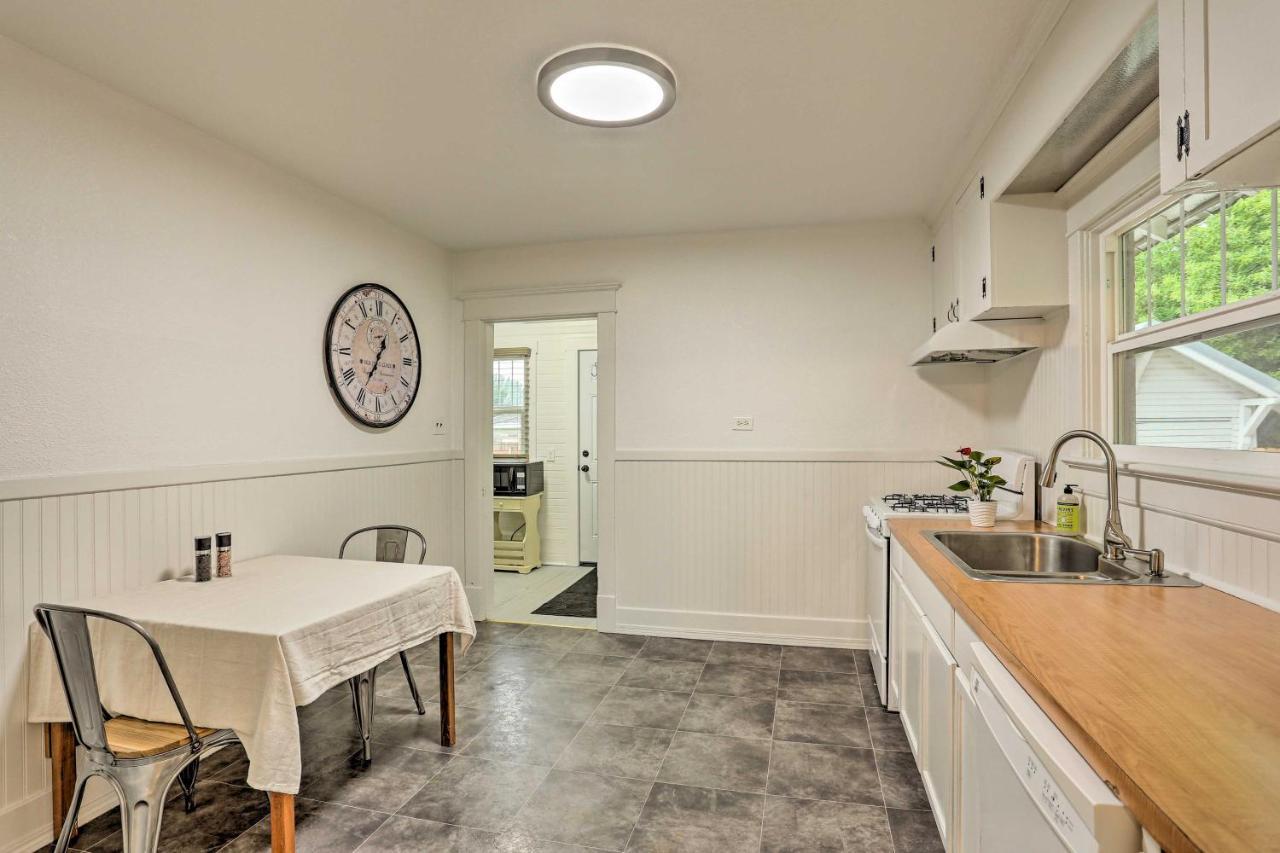 Pet-Friendly Baker City Escape With Private Yard! Екстериор снимка